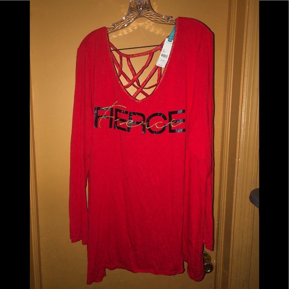 Women’s Plus Size Long Sleeve Top  Size 26/28